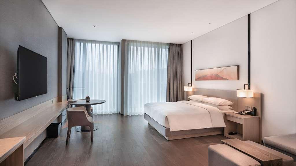 Hyatt Place Changsha Airport Room photo